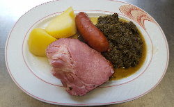 Grnkohl mit Kasseler und Kolwurst